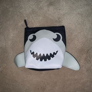 Insulated shark bag